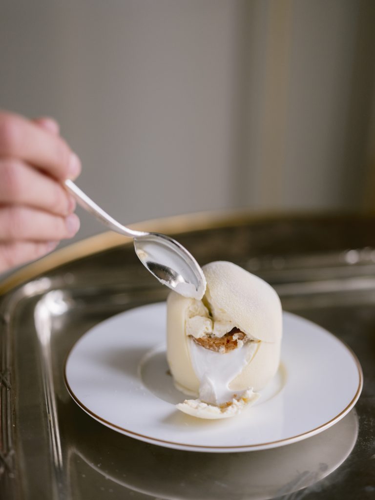 christmas wedding Paris le Meurice destination wedding Paris wedding planner