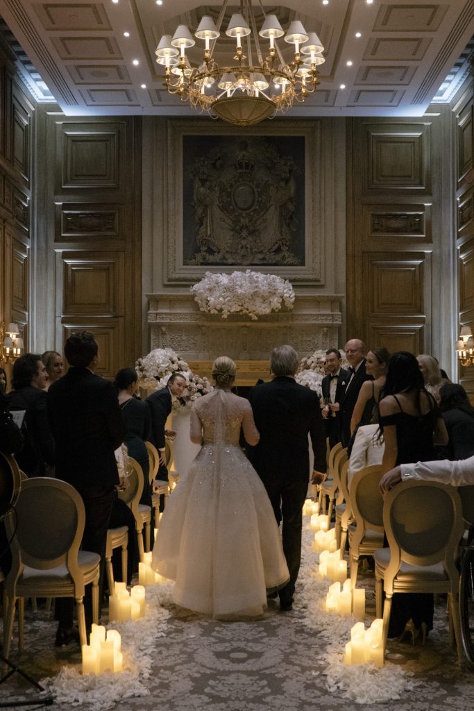 wedding planner destination wedding elopement Paris Four season winter wedding